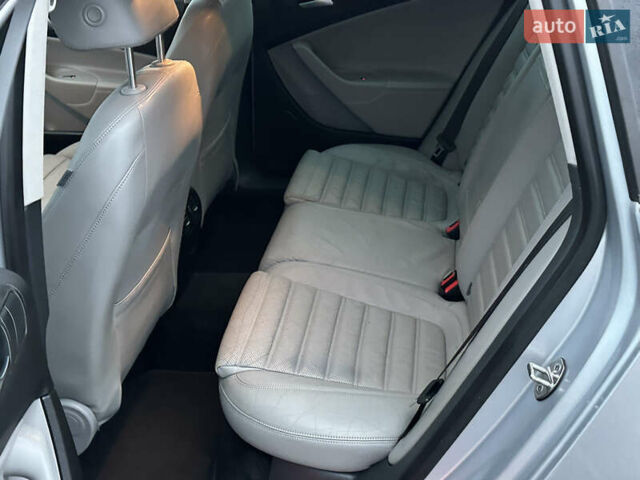 Серый Фольксваген Пассат, объемом двигателя 1.8 л и пробегом 227 тыс. км за 7450 $, фото 40 на Automoto.ua