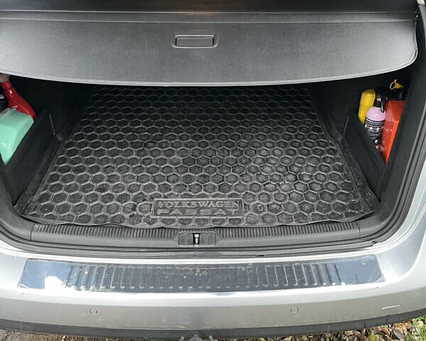 Серый Фольксваген Пассат, объемом двигателя 1.97 л и пробегом 250 тыс. км за 7800 $, фото 7 на Automoto.ua