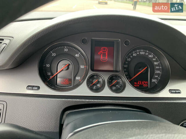 Серый Фольксваген Пассат, объемом двигателя 1.9 л и пробегом 230 тыс. км за 7500 $, фото 9 на Automoto.ua