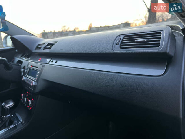 Сірий Фольксваген Пассат, об'ємом двигуна 2 л та пробігом 295 тис. км за 6999 $, фото 38 на Automoto.ua