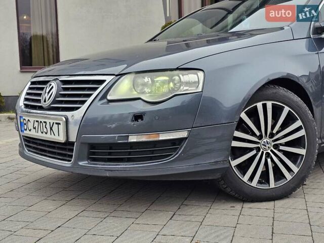 Серый Фольксваген Пассат, объемом двигателя 1.97 л и пробегом 302 тыс. км за 4950 $, фото 7 на Automoto.ua