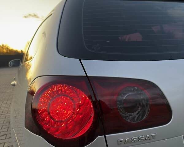 Фольксваген Пассат 2008 в Глубокой на Automoto.ua Серый Фольксваген Пассат, объемом двигателя 1.97 л и пробегом 385 тыс. км за 5999 $, фото 17 на Automoto.ua