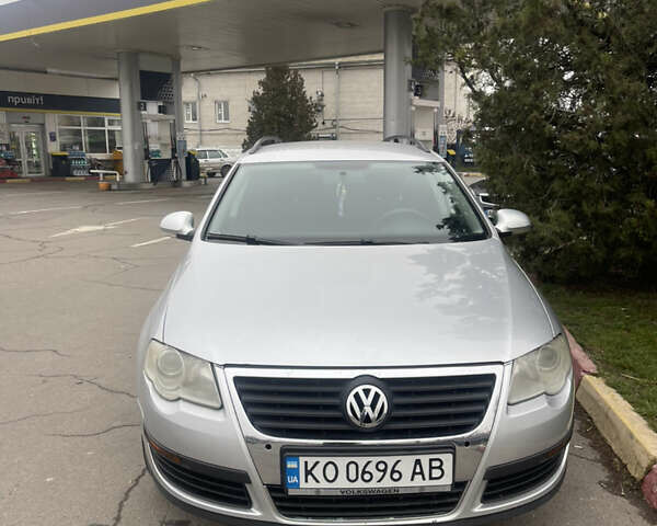 Сірий Фольксваген Пассат, об'ємом двигуна 1.97 л та пробігом 352 тис. км за 4500 $, фото 1 на Automoto.ua