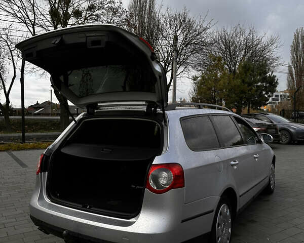 Серый Фольксваген Пассат, объемом двигателя 1.97 л и пробегом 349 тыс. км за 4850 $, фото 46 на Automoto.ua