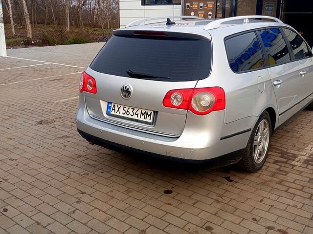 Серый Фольксваген Пассат, объемом двигателя 1.9 л и пробегом 315 тыс. км за 6000 $, фото 1 на Automoto.ua