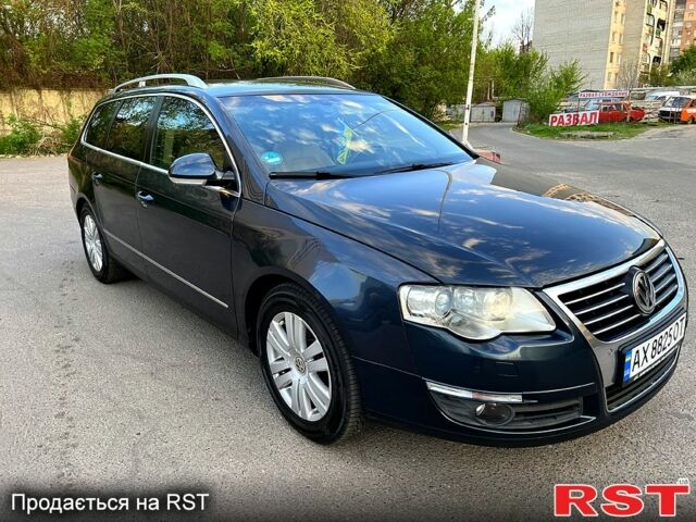 Серый Фольксваген Пассат, объемом двигателя 2 л и пробегом 217 тыс. км за 7200 $, фото 1 на Automoto.ua