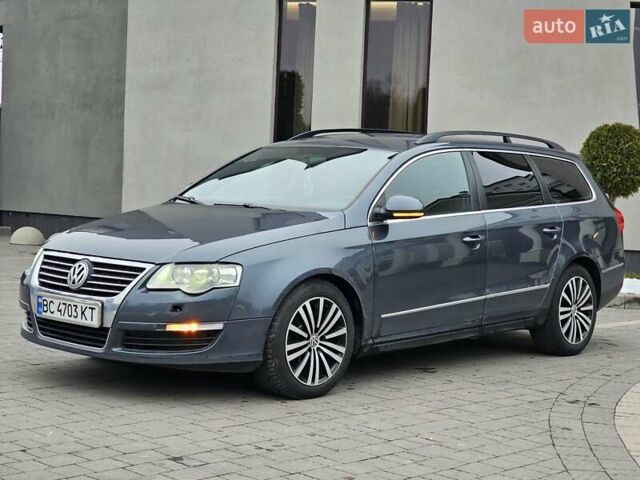 Серый Фольксваген Пассат, объемом двигателя 2 л и пробегом 302 тыс. км за 4650 $, фото 1 на Automoto.ua