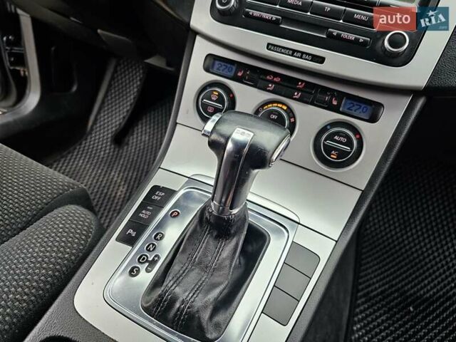 Серый Фольксваген Пассат, объемом двигателя 2 л и пробегом 302 тыс. км за 4650 $, фото 34 на Automoto.ua