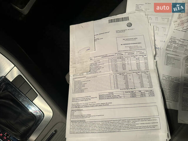 Серый Фольксваген Пассат, объемом двигателя 1.8 л и пробегом 227 тыс. км за 7450 $, фото 83 на Automoto.ua