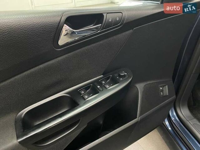 Сірий Фольксваген Пассат, об'ємом двигуна 1.8 л та пробігом 198 тис. км за 7490 $, фото 15 на Automoto.ua