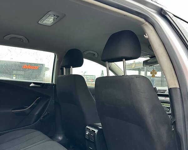 Сірий Фольксваген Пассат, об'ємом двигуна 1.97 л та пробігом 320 тис. км за 5700 $, фото 12 на Automoto.ua