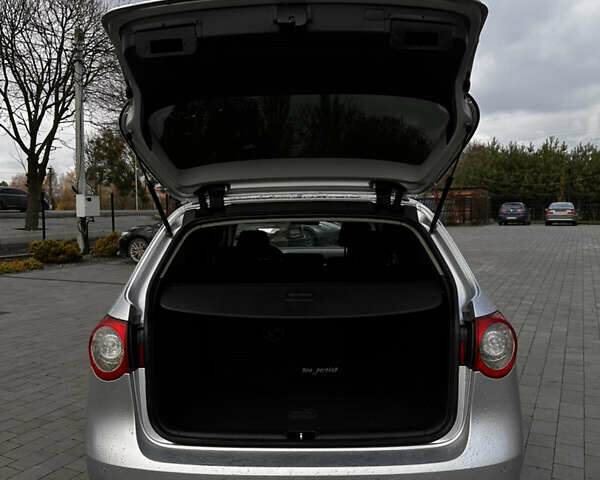 Серый Фольксваген Пассат, объемом двигателя 1.97 л и пробегом 349 тыс. км за 4850 $, фото 45 на Automoto.ua