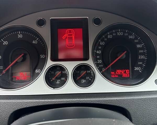 Серый Фольксваген Пассат, объемом двигателя 1.97 л и пробегом 285 тыс. км за 5500 $, фото 18 на Automoto.ua