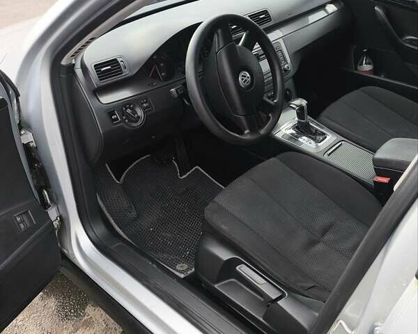 Серый Фольксваген Пассат, объемом двигателя 1.97 л и пробегом 222 тыс. км за 5400 $, фото 8 на Automoto.ua