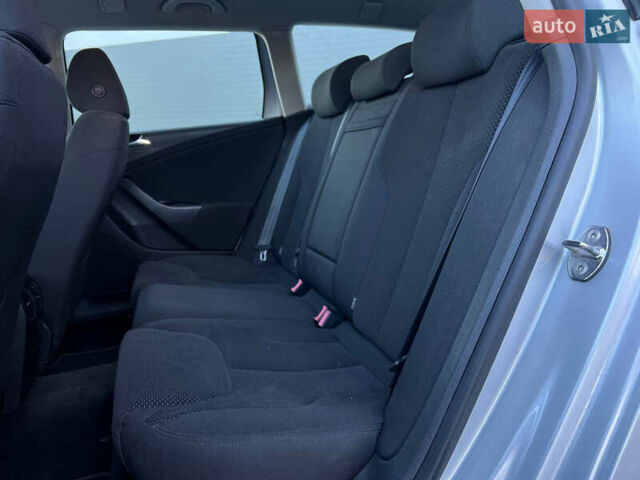 Сірий Фольксваген Пассат, об'ємом двигуна 1.97 л та пробігом 245 тис. км за 5999 $, фото 25 на Automoto.ua