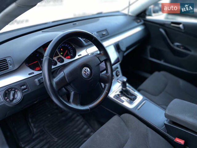 Серый Фольксваген Пассат, объемом двигателя 1.97 л и пробегом 297 тыс. км за 5999 $, фото 35 на Automoto.ua