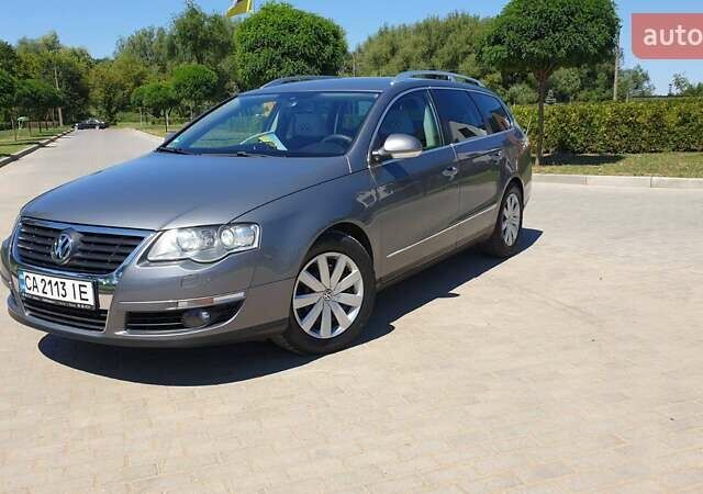 Серый Фольксваген Пассат, объемом двигателя 1.97 л и пробегом 260 тыс. км за 7200 $, фото 6 на Automoto.ua