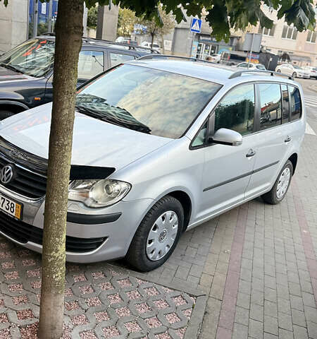 Сірий Фольксваген Пассат, об'ємом двигуна 1.8 л та пробігом 199 тис. км за 7500 $, фото 6 на Automoto.ua