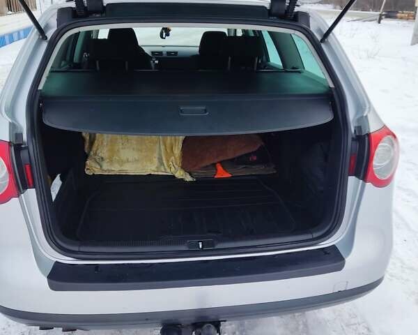 Серый Фольксваген Пассат, объемом двигателя 1.9 л и пробегом 294 тыс. км за 6200 $, фото 7 на Automoto.ua