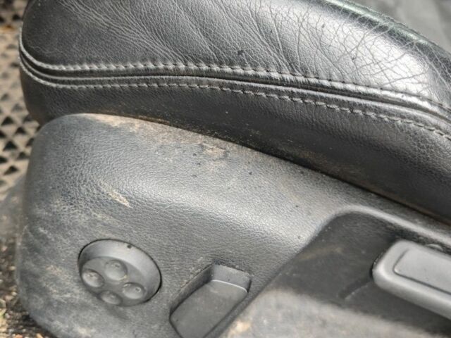 Сірий Фольксваген Пассат, об'ємом двигуна 1.9 л та пробігом 302 тис. км за 2100 $, фото 4 на Automoto.ua