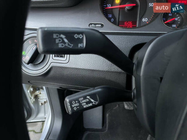 Сірий Фольксваген Пассат, об'ємом двигуна 1.97 л та пробігом 200 тис. км за 6300 $, фото 22 на Automoto.ua