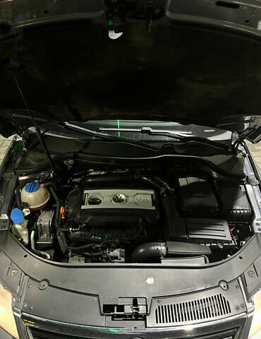 Сірий Фольксваген Пассат, об'ємом двигуна 1.8 л та пробігом 298 тис. км за 5999 $, фото 30 на Automoto.ua