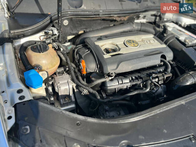 Сірий Фольксваген Пассат, об'ємом двигуна 1.8 л та пробігом 311 тис. км за 6500 $, фото 9 на Automoto.ua