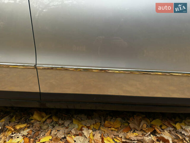 Серый Фольксваген Пассат, объемом двигателя 1.97 л и пробегом 330 тыс. км за 7499 $, фото 28 на Automoto.ua