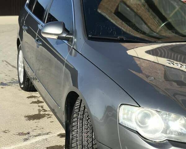 Сірий Фольксваген Пассат, об'ємом двигуна 1.9 л та пробігом 254 тис. км за 6250 $, фото 8 на Automoto.ua