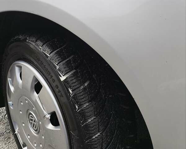 Серый Фольксваген Пассат, объемом двигателя 1.97 л и пробегом 222 тыс. км за 5400 $, фото 17 на Automoto.ua