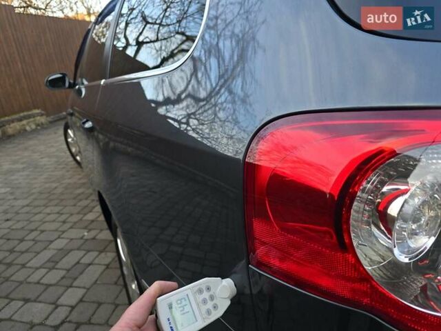 Сірий Фольксваген Пассат, об'ємом двигуна 1.8 л та пробігом 212 тис. км за 7500 $, фото 49 на Automoto.ua