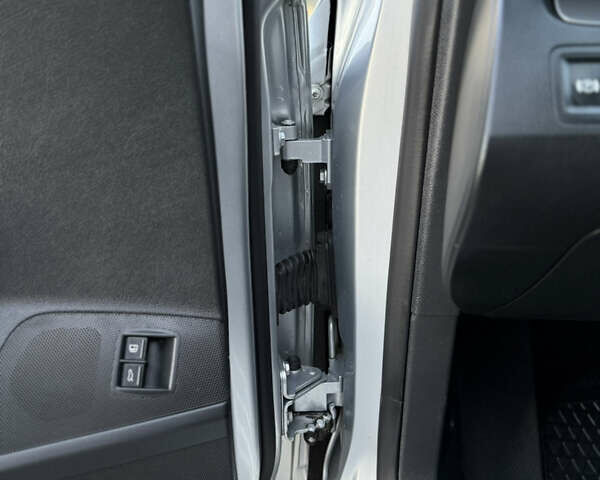 Сірий Фольксваген Пассат, об'ємом двигуна 1.4 л та пробігом 211 тис. км за 6750 $, фото 100 на Automoto.ua