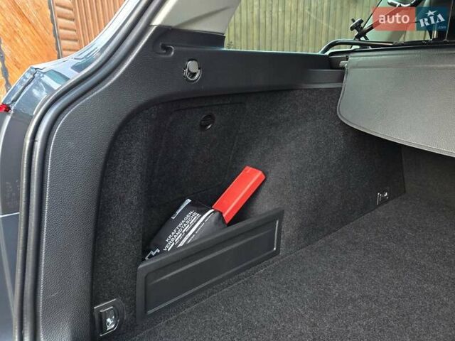 Сірий Фольксваген Пассат, об'ємом двигуна 1.8 л та пробігом 212 тис. км за 7500 $, фото 150 на Automoto.ua