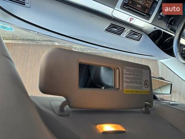 Сірий Фольксваген Пассат, об'ємом двигуна 1.8 л та пробігом 212 тис. км за 7500 $, фото 85 на Automoto.ua