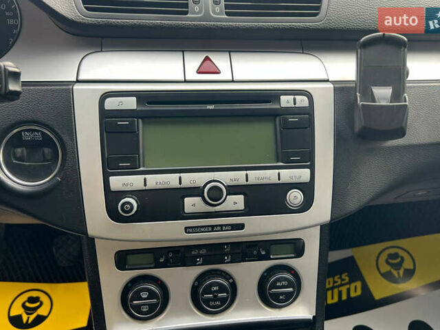 Фольксваген Пассат 2009 в Ивано-Франковске на Automoto.ua Серый Фольксваген Пассат, объемом двигателя 1.97 л и пробегом 285 тыс. км за 7500 $, фото 10 на Automoto.ua