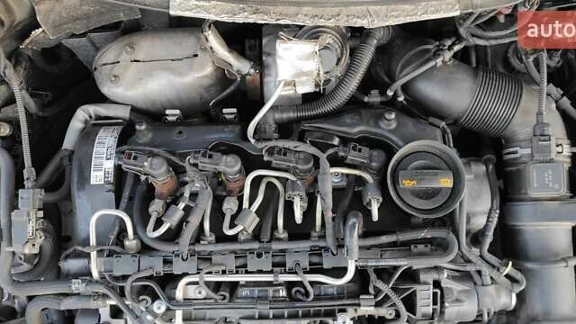 Серый Фольксваген Пассат, объемом двигателя 1.6 л и пробегом 262 тыс. км за 7000 $, фото 35 на Automoto.ua