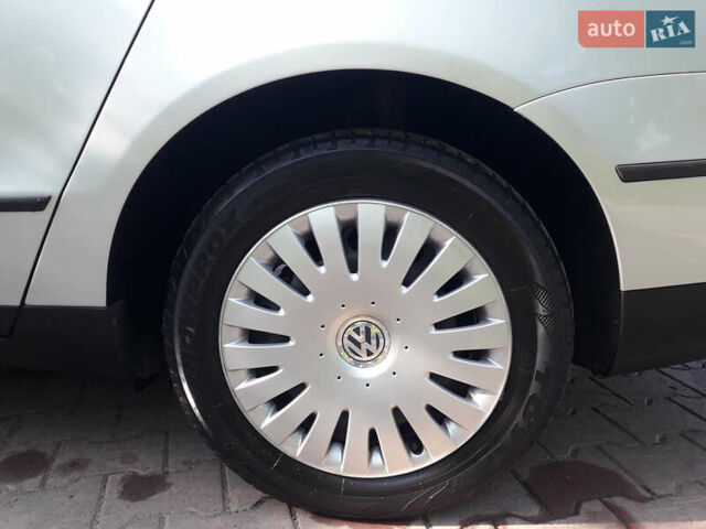 Сірий Фольксваген Пассат, об'ємом двигуна 1.4 л та пробігом 187 тис. км за 6100 $, фото 11 на Automoto.ua