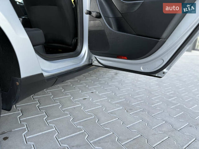 Серый Фольксваген Пассат, объемом двигателя 1.4 л и пробегом 211 тыс. км за 6750 $, фото 77 на Automoto.ua