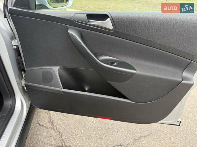 Серый Фольксваген Пассат, объемом двигателя 1.4 л и пробегом 225 тыс. км за 6850 $, фото 14 на Automoto.ua