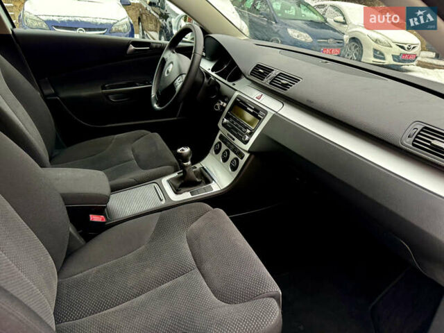 Серый Фольксваген Пассат, объемом двигателя 1.4 л и пробегом 192 тыс. км за 5999 $, фото 21 на Automoto.ua