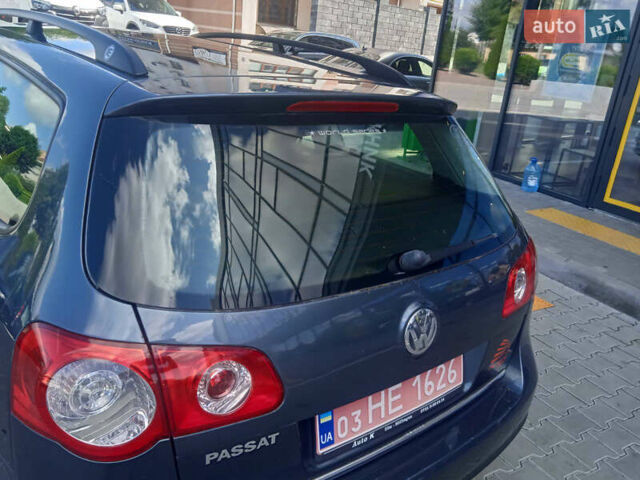 Сірий Фольксваген Пассат, об'ємом двигуна 1.6 л та пробігом 218 тис. км за 5399 $, фото 19 на Automoto.ua