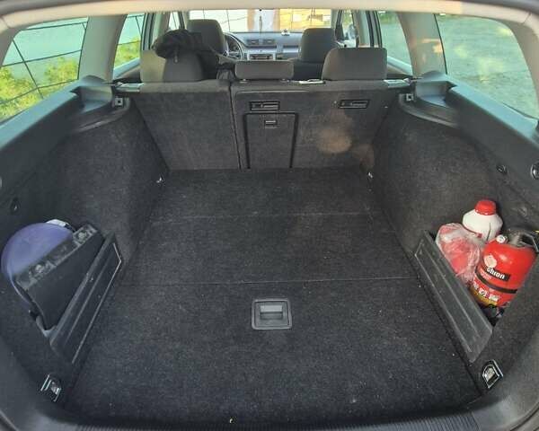 Сірий Фольксваген Пассат, об'ємом двигуна 1.8 л та пробігом 265 тис. км за 6500 $, фото 5 на Automoto.ua