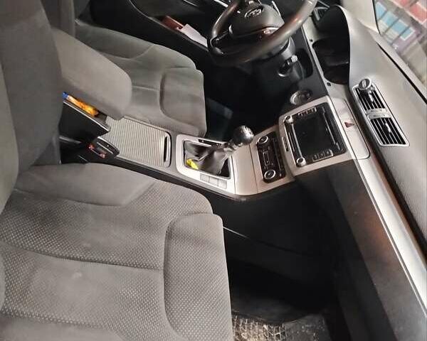 Сірий Фольксваген Пассат, об'ємом двигуна 1.97 л та пробігом 392 тис. км за 7499 $, фото 4 на Automoto.ua