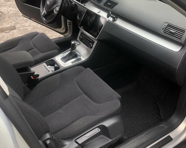 Серый Фольксваген Пассат, объемом двигателя 1.97 л и пробегом 285 тыс. км за 9000 $, фото 10 на Automoto.ua