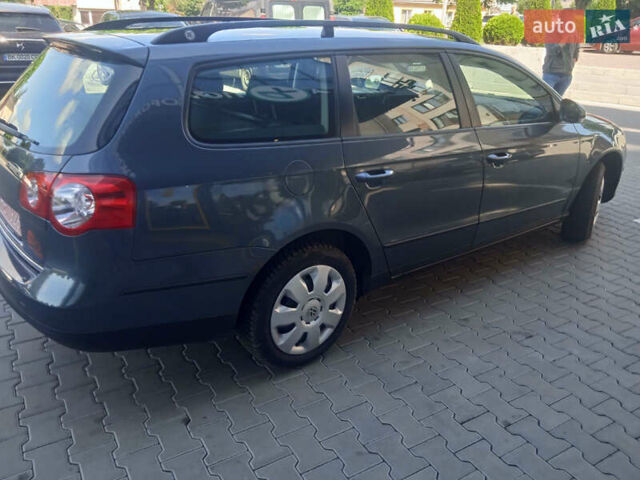 Сірий Фольксваген Пассат, об'ємом двигуна 1.6 л та пробігом 218 тис. км за 5399 $, фото 13 на Automoto.ua