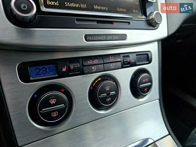 Сірий Фольксваген Пассат, об'ємом двигуна 1.8 л та пробігом 212 тис. км за 7500 $, фото 119 на Automoto.ua