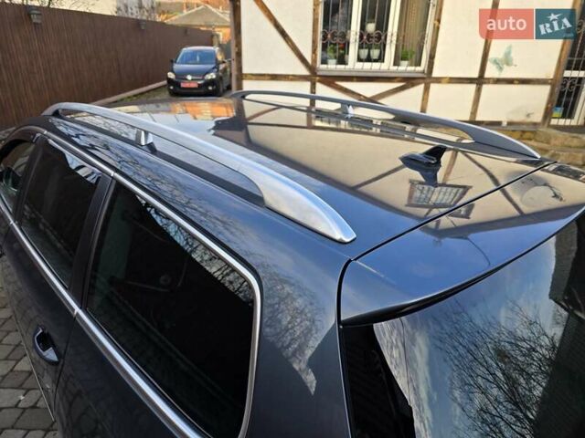 Сірий Фольксваген Пассат, об'ємом двигуна 1.8 л та пробігом 212 тис. км за 7500 $, фото 13 на Automoto.ua