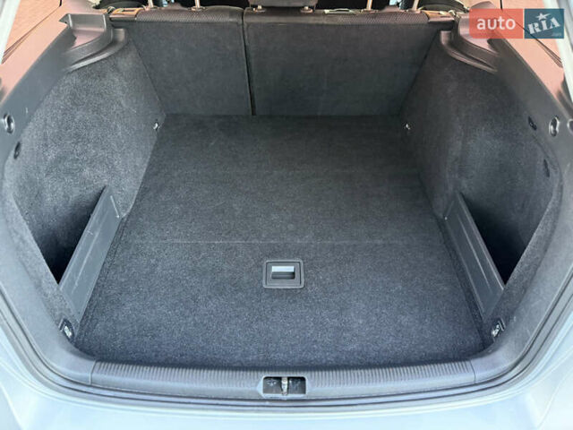 Сірий Фольксваген Пассат, об'ємом двигуна 1.4 л та пробігом 211 тис. км за 6750 $, фото 92 на Automoto.ua