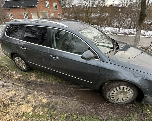 Сірий Фольксваген Пассат, об'ємом двигуна 1.6 л та пробігом 347 тис. км за 6200 $, фото 4 на Automoto.ua