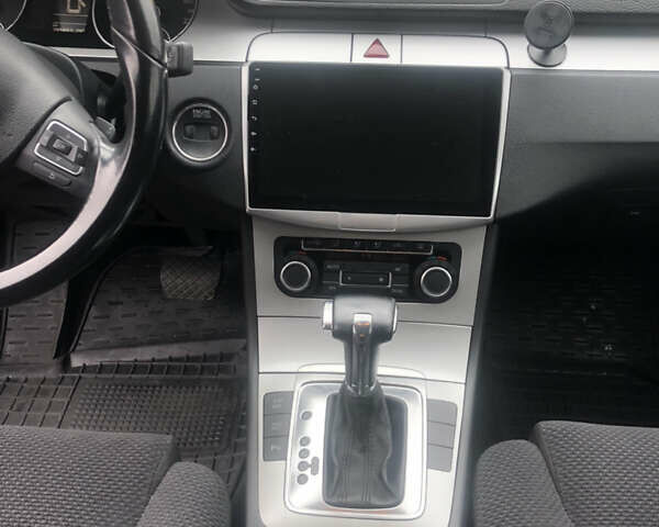 Серый Фольксваген Пассат, объемом двигателя 1.97 л и пробегом 285 тыс. км за 9000 $, фото 6 на Automoto.ua